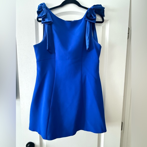 Hello Molly dress - Picture 1 of 4